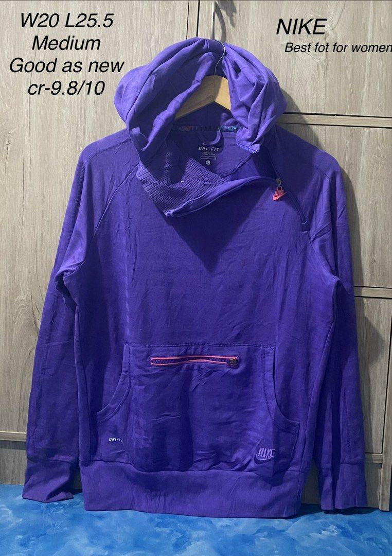 Nike fullzip jacket (Category: Coats, Jackets and Outerwear) located in Binan City. Submitted by rnj_affordable (Listing ID 1467129356, Image 2). Description: Complete tags like new need lang wash .