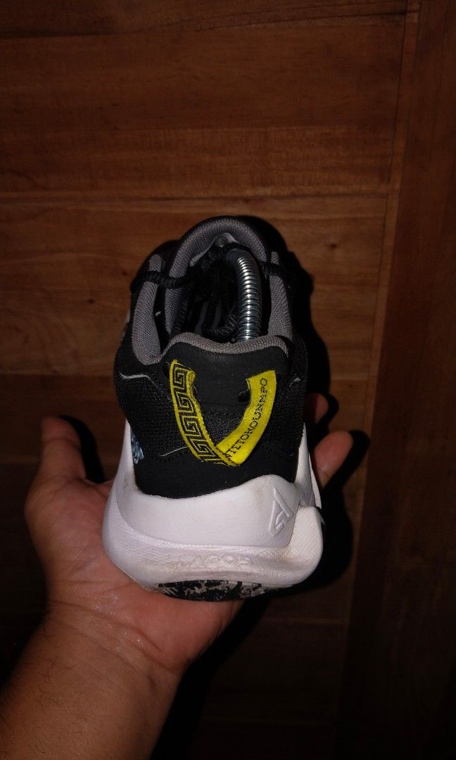 Nike Giannis Immortality 2 (Category: Sneakers) located in Virac. Submitted by bigbenplaysthriftedshoes (Listing ID 1467164131, Image 3). Description: .