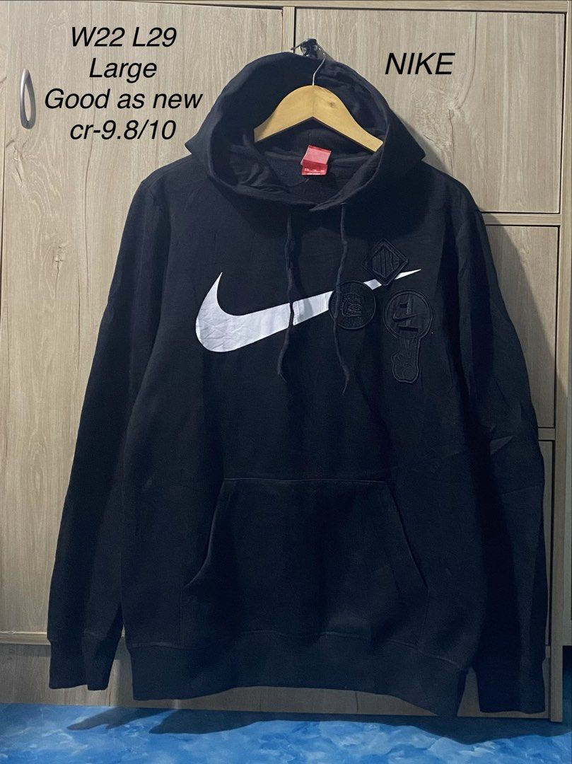 Nike hoodie (Category: Coats, Jackets and Outerwear) located in Binan City. Submitted by rnj_affordable (Listing ID 1466986246, Image 1). Description: heavy cotton.
