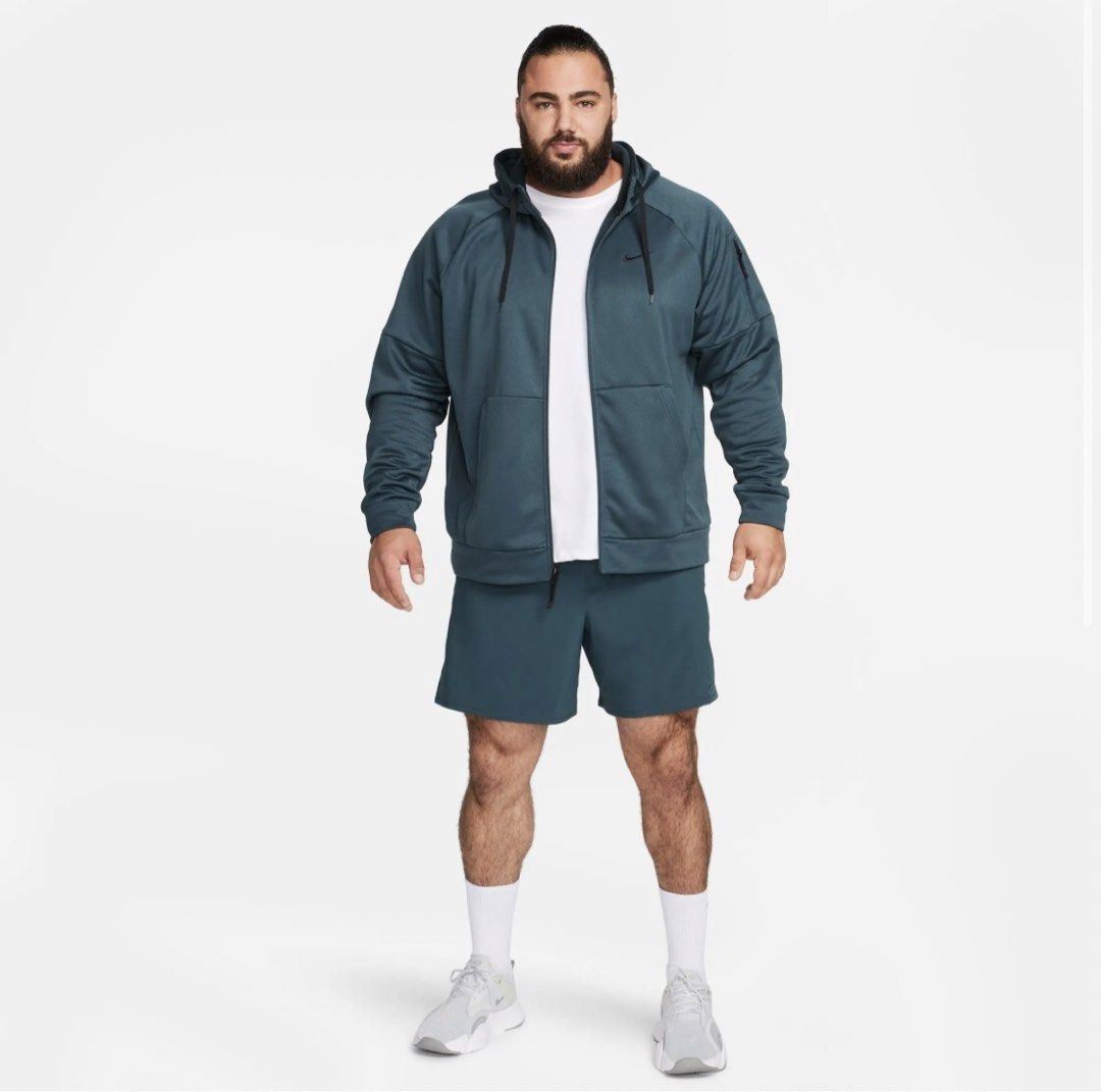 Nike Hoodie (Category: Hoodies) located in Manila. Submitted by raremountain00 (Listing ID 1467157092, Image 2). Description: Authentic Excellent condition Issue fades .