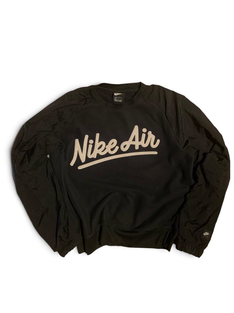 NIKE JACKET (Category: Coats, Jackets and Outerwear) located in Manila. Submitted by nikeboy. (Listing ID 1467011011, Image 1). Description: .