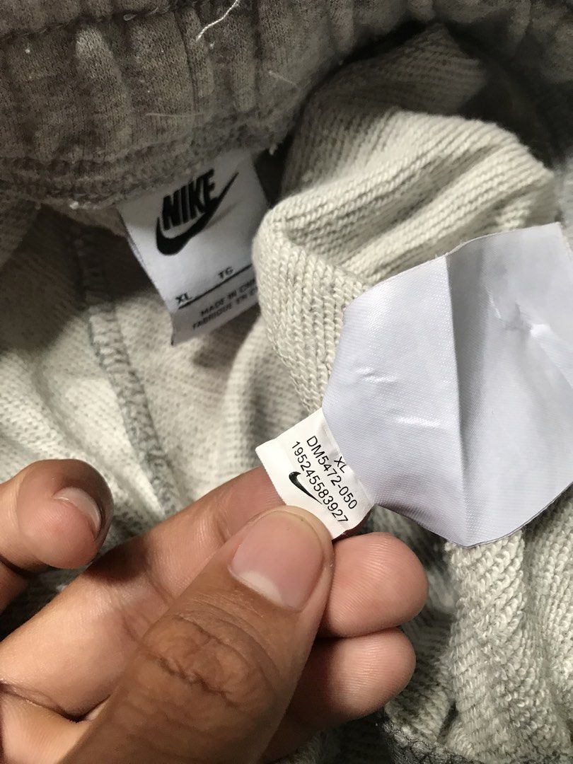 NIKE JOGGER (Category: Activewear) located in Manila. Submitted by crismil1 (Listing ID 1467060026, Image 3). Description: SIZE 30 to 34 (adjustable) LENGTH 39 NO ISSUE .