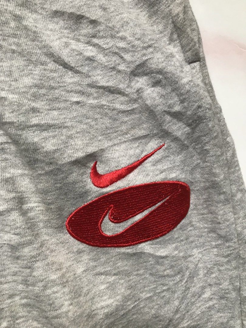 NIKE JOGGER (Category: Activewear) located in Manila. Submitted by crismil1 (Listing ID 1467060026, Image 2). Description: SIZE 30 to 34 (adjustable) LENGTH 39 NO ISSUE .