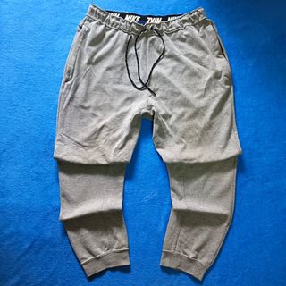 (Category: ) located in . Submitted by juliane_thrift-declutters (Listing ID 1467084056, Image 1). Description: .