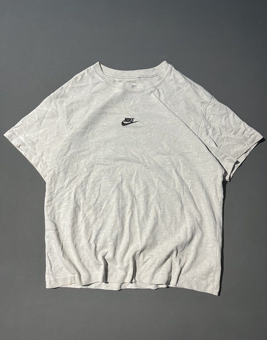 nike midswoosh (Category: Formal Shirts) located in Iloilo. Submitted by zenshark_3970a7 (Listing ID 1467162714, Image 1). Description: SIZE LARGE.