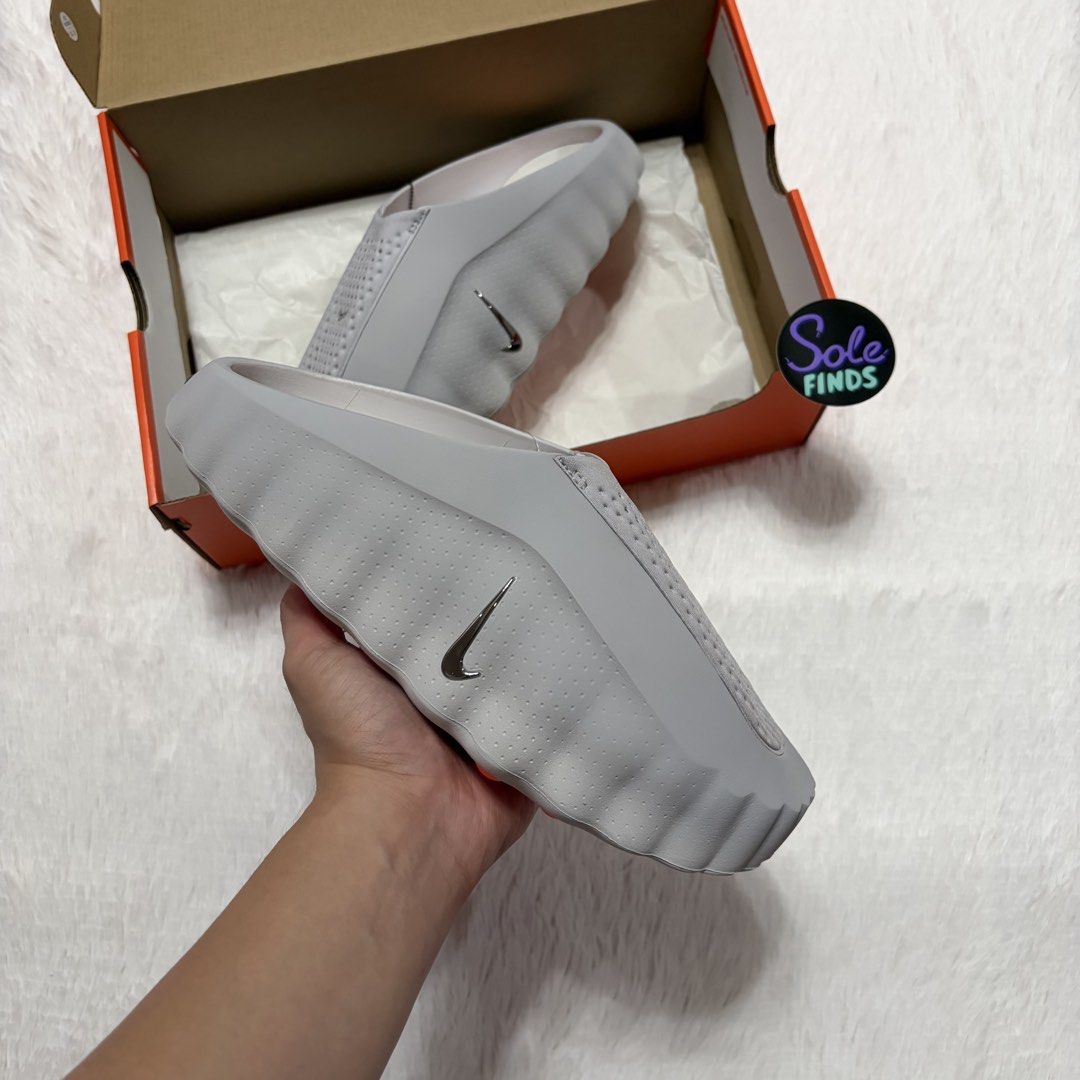 Nike Mind 001 Slide Light Smoke Grey/ Black Chrome (Category: Sneakers) located in Manila. Submitted by solefindsphilippines (Listing ID 1467143414, Image 3). Description: Nike Mind 001 Slide Light Smoke Grey/ Black Chrome Available Sizes: 11 men’s Price: 7,499 only ✔️ 100% Authentic / Legit / Original ✔️ Brand New ✔️ Limited stock available ✔️ Other ON models & colorways also available via preorder We can GUARANTEE successful preorder processing