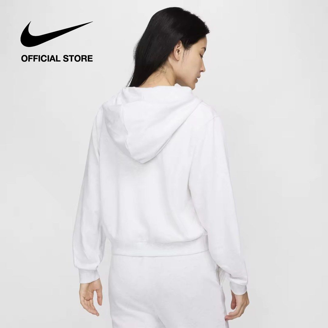 Nike Official Store White Hooded Jacket (Category: Activewear) located in Magalang. Submitted by lalalavieenrose (Listing ID 1467092396, Image 2). Description: - Authentic Nike white zip-up hoodie - Soft and comfortable cotton fabric - Practical hood and front pockets - Ribbed cuffs and hem for a snug fit - Versatile design, great for workouts or casual everyday wear - Easy to pair with sweatpants or jeans.