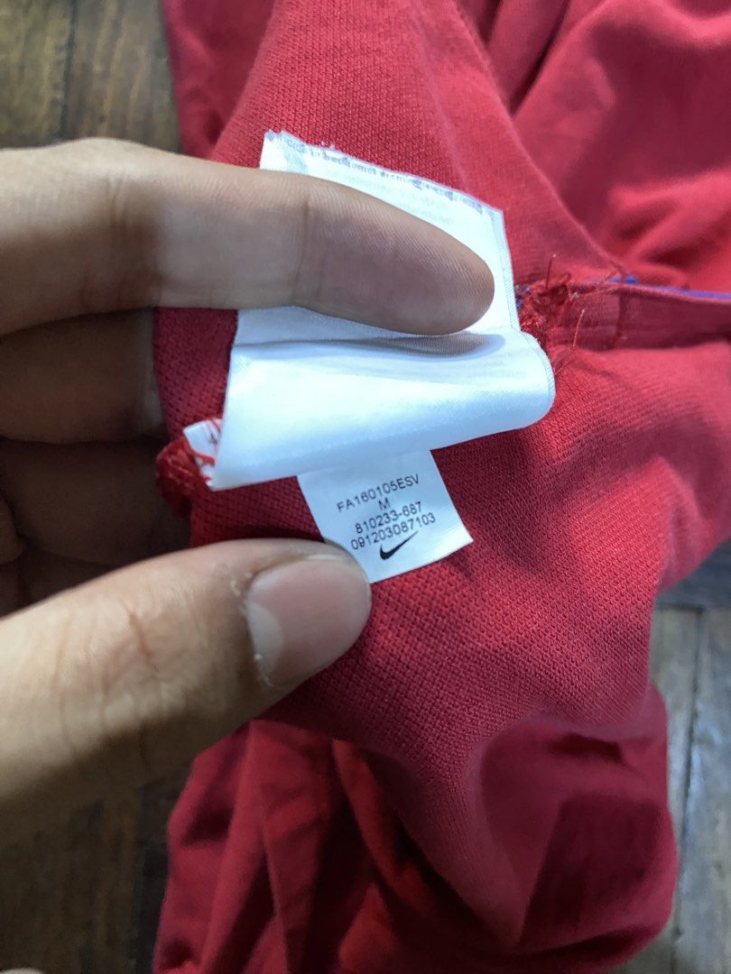 NIKE POLO SHIRT (Category: Tshirts & Polo Shirts ) located in Manila. Submitted by thriftyyyyyyyu (Listing ID 1467050384, Image 3). Description: dms for details.
