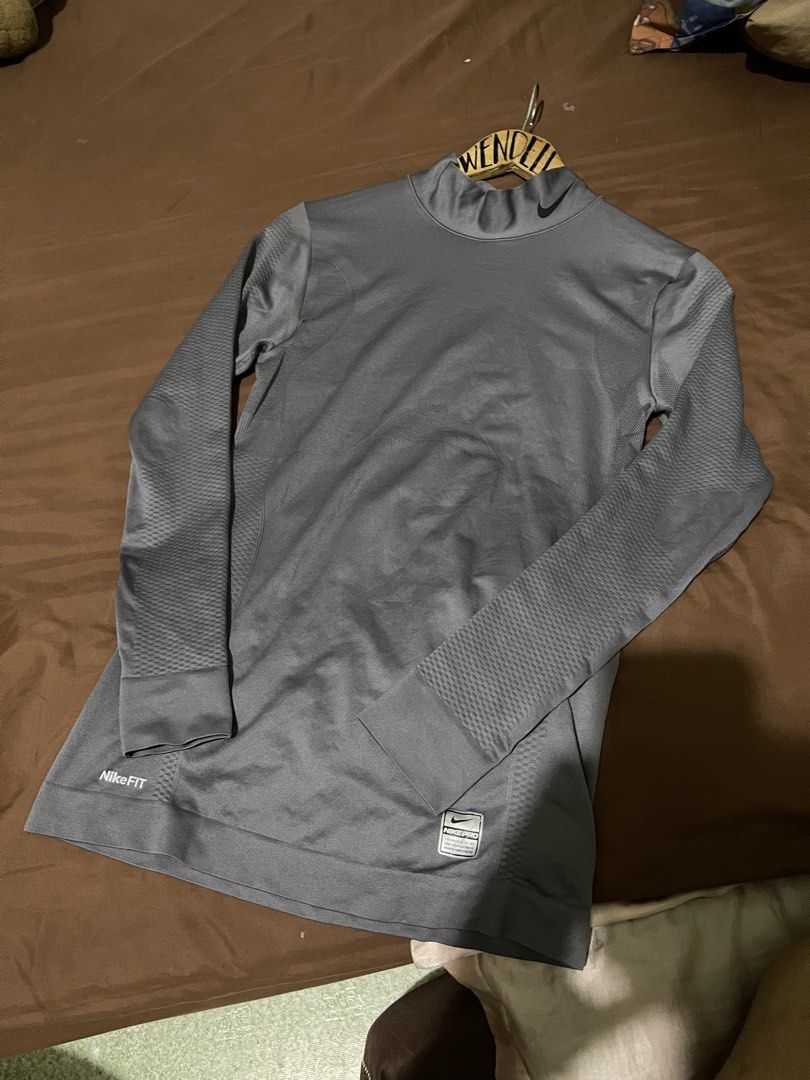 Nike Pro Compression Longsleeve (Category: Activewear) located in Cavite. Submitted by s1nglest1tch.ph (Listing ID 1467148808, Image 3). Description: Size Medium Excellent as new No issue 15 width (super stretch) 27 length.