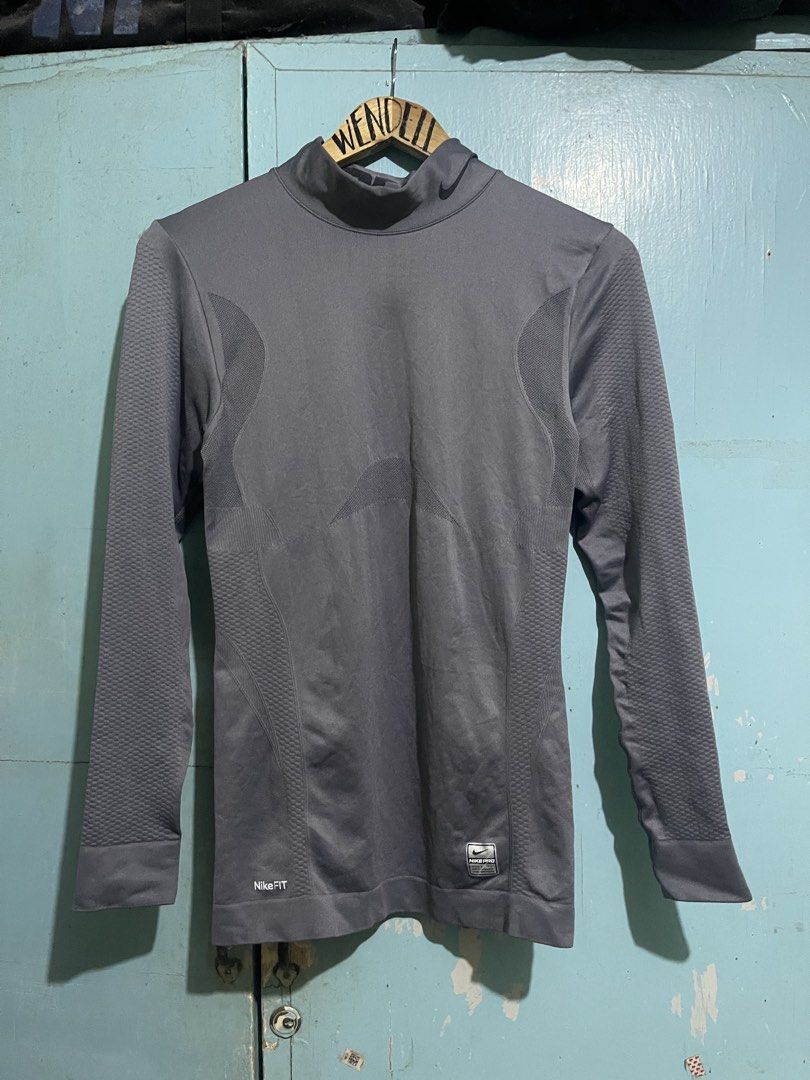 Nike Pro Compression Longsleeve (Category: Activewear) located in Cavite. Submitted by s1nglest1tch.ph (Listing ID 1467148808, Image 2). Description: Size Medium Excellent as new No issue 15 width (super stretch) 27 length.