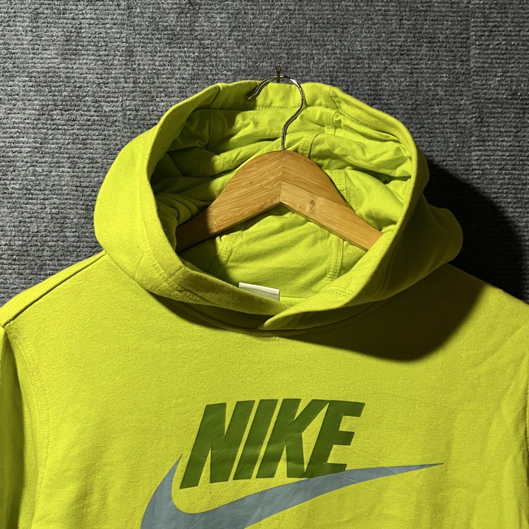 NIKE PULLOVER (Category: Coats, Jackets and Outerwear) located in Naga. Submitted by goodfinds_only.v1 (Listing ID 1467098105, Image 3). Description: FOR SALE -NIKE SIZE:XL ON TAG BEST FIT MEDUIM DIMES WIDTH:21 LENGTH:26 COLOR RATE:10/10 EXCELLENT CONDITION ACTUAL COLOR 3RD PIC PM/DM ME IF INTERESTED📩 LOC:NAGA CITY BICOL REGION.