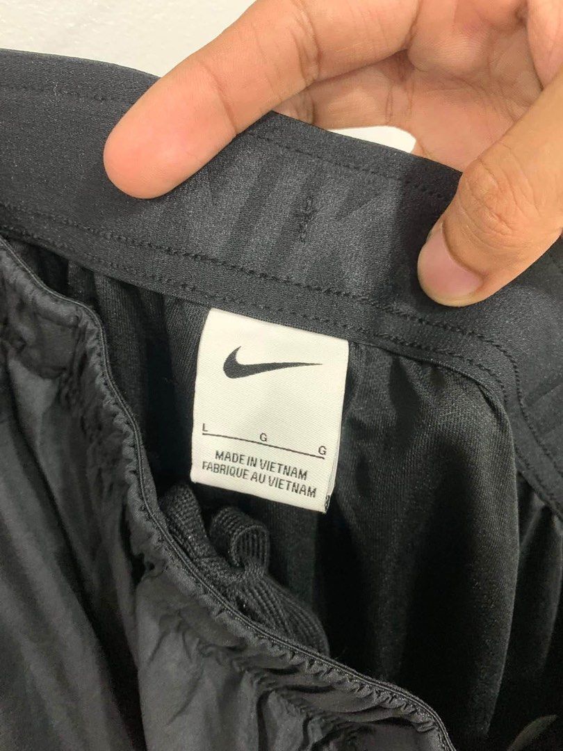 Nike Running Jogger Pants (Category: Activewear) located in Imus. Submitted by medyogoodguys (Listing ID 1467103597, Image 3). Description: Nike Training Running Pants Good as New Size Large Fits 30-32 waistline Length 37" 1,500 pesos only + sf Dm.
