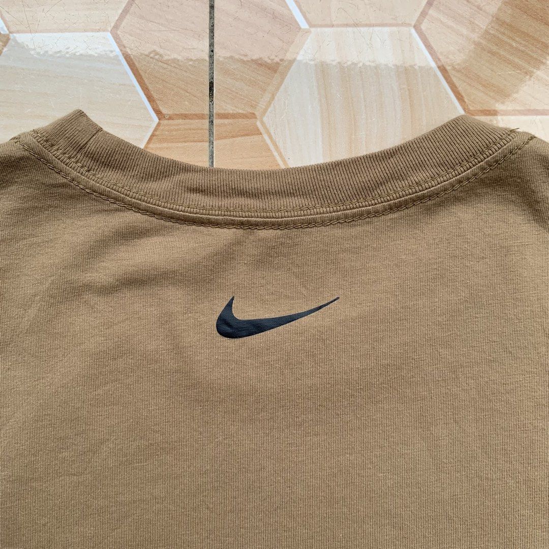 Nike Sb❗️ (Category: Tshirts & Polo Shirts ) located in Cebu City. Submitted by darrylopon12219 (Listing ID 1467034778, Image 3). Description: Orig💯 As New Condition No Issue Size Xxl Color Rate:9.9/10 Dimes:W22.5 L28 -Need Wash 📍 CONSOLACION, CEBU ‎🚚 ship via J&T ‎DM NOW📩 ‎.