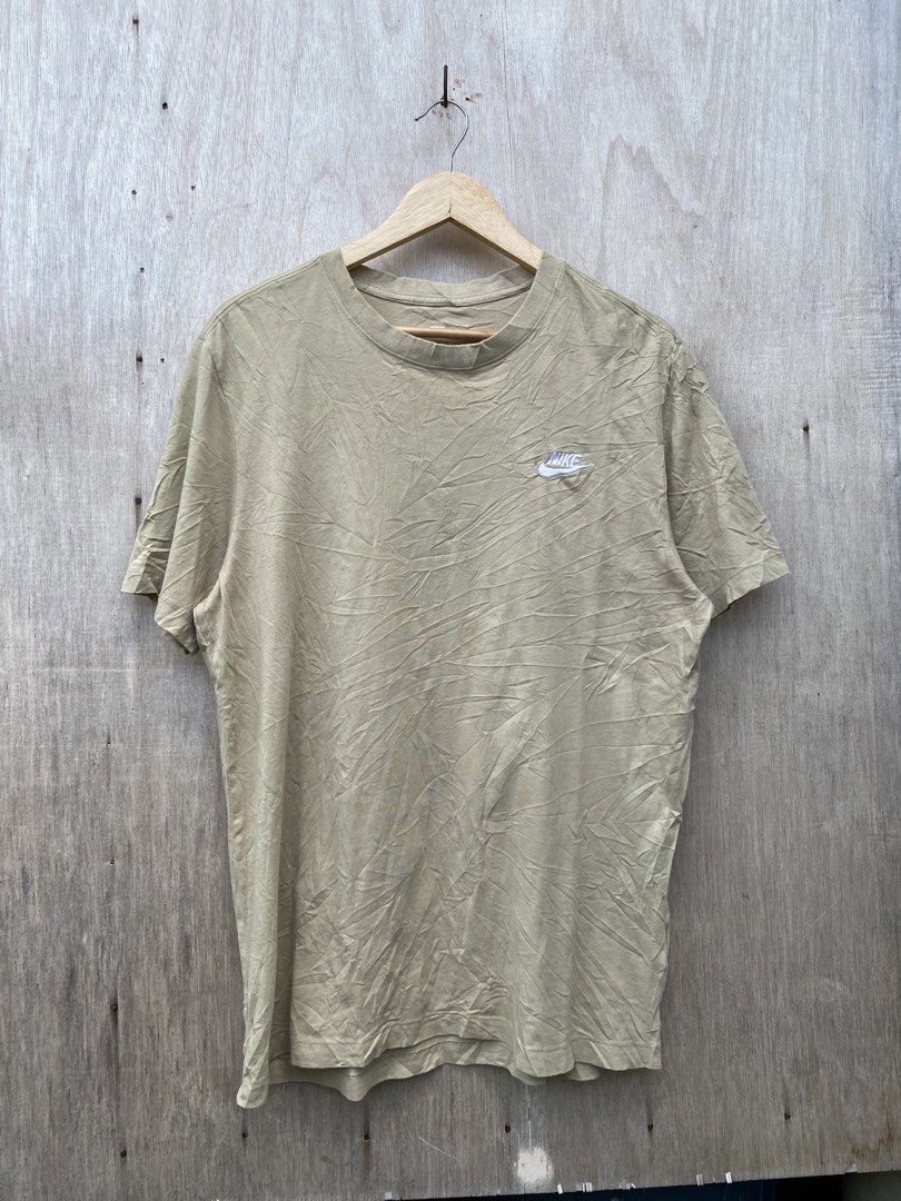 NIKE SHIRT (Category: Tshirts & Polo Shirts ) located in Bantayan. Submitted by resuscitate.ph (Listing ID 1467012527, Image 1). Description: SIZE LARGE a.