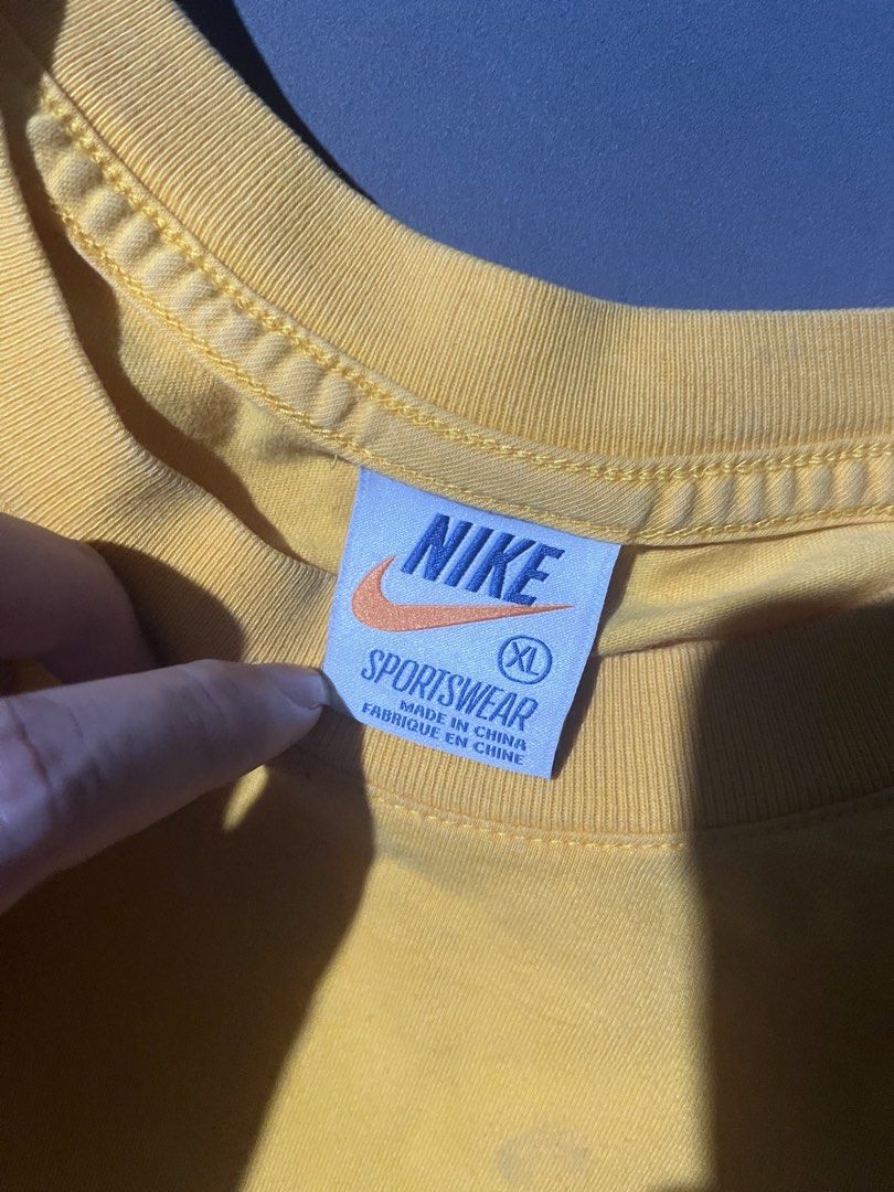 NIKE SHIRT (Category: Activewear) located in Iloilo. Submitted by zenshark_3970a7 (Listing ID 1467162902, Image 3). Description: DRY FIT SIZE LARGE .