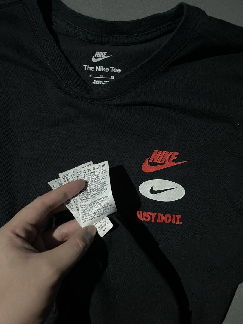 nike singapore multiple swoosh (Category: Activewear) located in Iloilo. Submitted by zenshark_3970a7 (Listing ID 1467162813, Image 3). Description: SIZE LARGE.