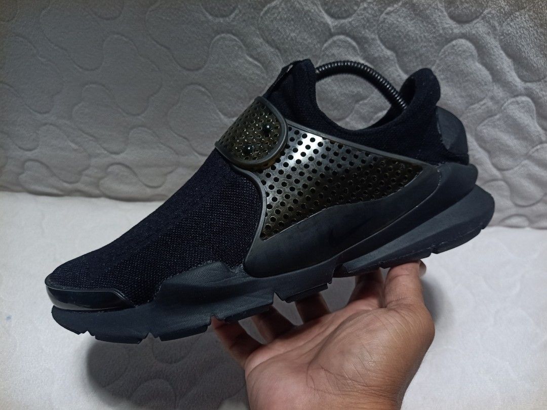 NIKE SOCK DART (Category: Sneakers) located in Mandaue City. Submitted by ungria_urban_treasures (Listing ID 1467019811, Image 1). Description: ORIGINAL 💯 PRELOVED 👟 CLICK THE PICTURE FOR DETAILS CAN SHIP NATIONWIDE PAYMENT FIRST KUNG SHIPPING PARA PANATAG KAYU PWEDE VIDEO CALL OR VOUCH NYU PO AKU 📌 PERO PWEDE COD KUNG CEBU AREA MESSAGE ME FOR MORE DETAILS 😊🙏.