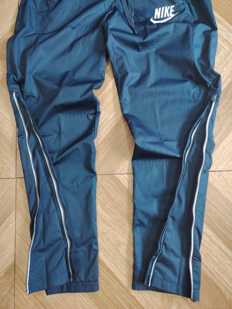 Nike Sportswear Track Pants ( nylon ) (Category: Joggers) located in Marikina City. Submitted by kingdrel (Listing ID 1466979351, Image 3). Description: Nike Sportswear Track Pants ( nylon ) W 28 -35 L 38 L/O 7.5 - 9 OPEN ZIPPER.