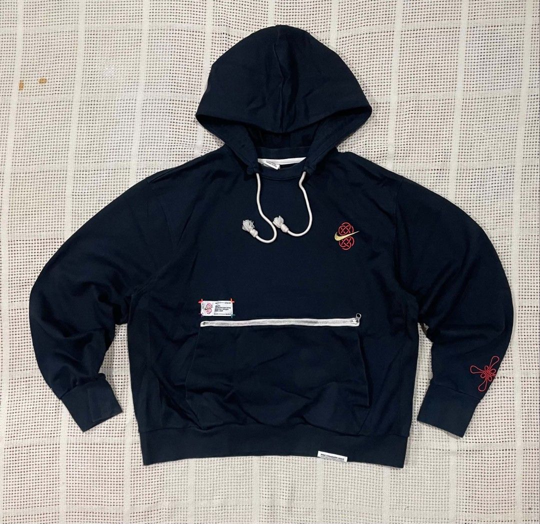 Nike Standard Issue CNY Hoodie (Category: Hoodies) located in Bacolod City. Submitted by abkicks_apparel (Listing ID 1467104539, Image 1). Description: Nike Standard Issue CNY Hoodie XXL on Tag W24 L27 Authentic Original As New Condition No Hidden Issues .