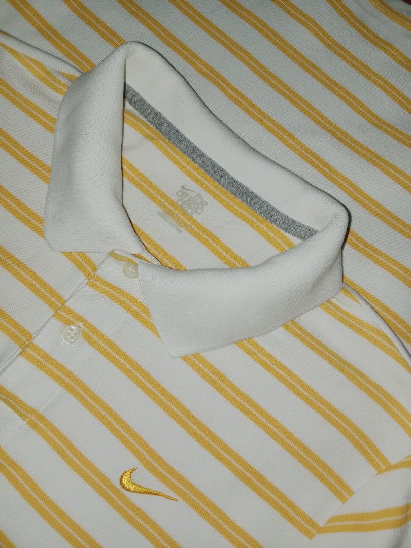 Nike Stripe Polo Shirt (Category: Tshirts & Polo Shirts ) located in Taguig. Submitted by brent_de_belen (Listing ID 1467072520, Image 2). Description: Size L on Tag Length: 27 (front) 28 (back) Width: 18.5 Excellent condition, no issue..