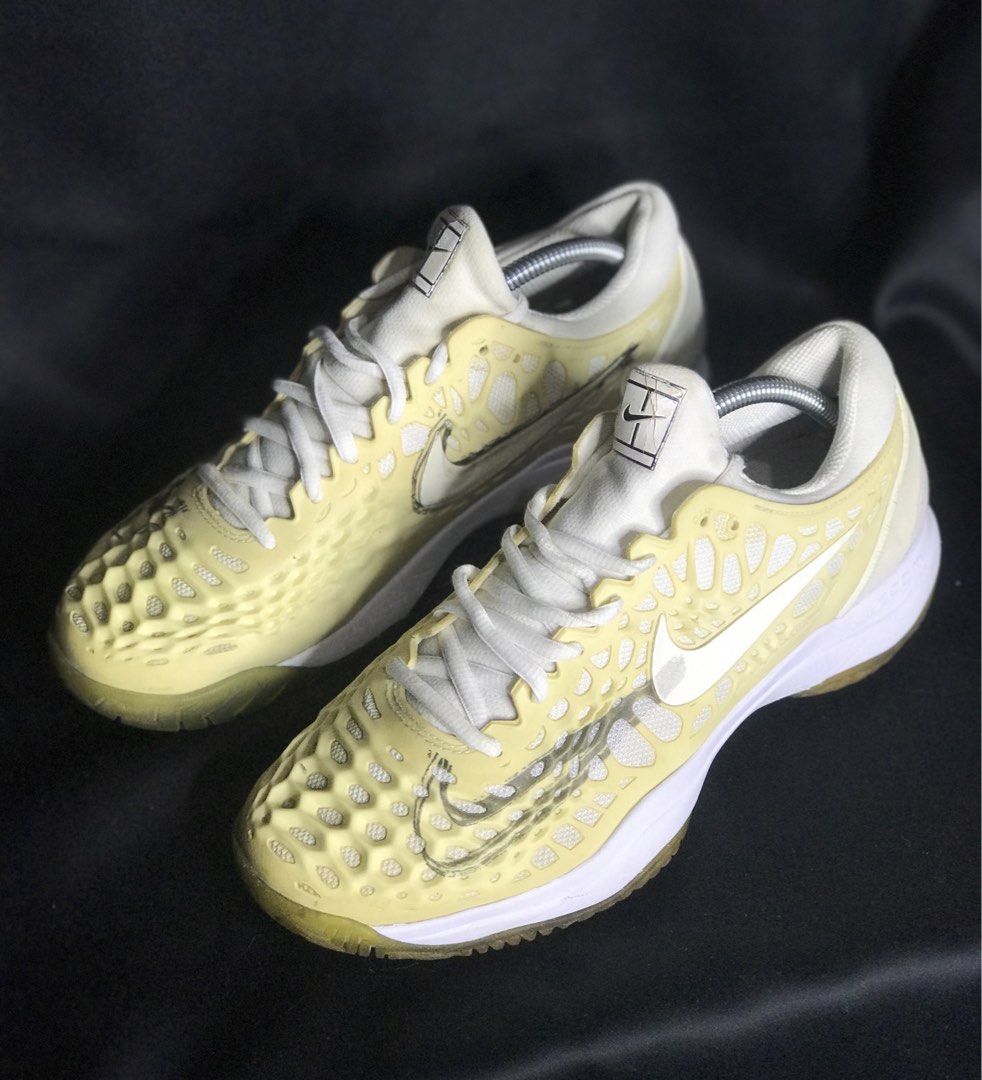 Nike Tennis Rafa Nadal (Category: Sneakers) located in Manila. Submitted by clarosarmiento69 (Listing ID 1467141528, Image 3). Description: Nike Tennis Rafa Nadal Good Condi | Thick Outsole | Signs of Usage Size: US mens 7.5 | EURO 40.5 | CM 25.5 ₱1,200 only + sf FIRST TO PAY, GETS THE PAIR! .