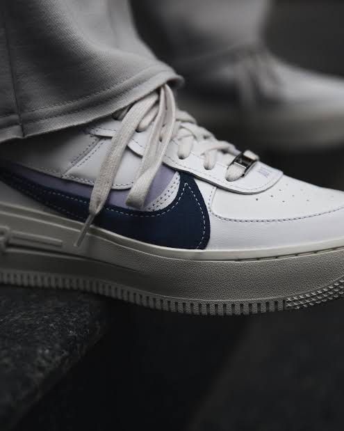 NIKE W AF1 plt.af.orm LV8 (Category: Sneakers) located in General Trias. Submitted by meryowls999 (Listing ID 1466994594, Image 1). Description: W AF1 PLT.AF.ORM LV8 SUMMIT WHITE/MIDNIGHT NAVY BLANC SOMMET/MARINE MINUIT US 8.5 (refer to photo for the actual size).