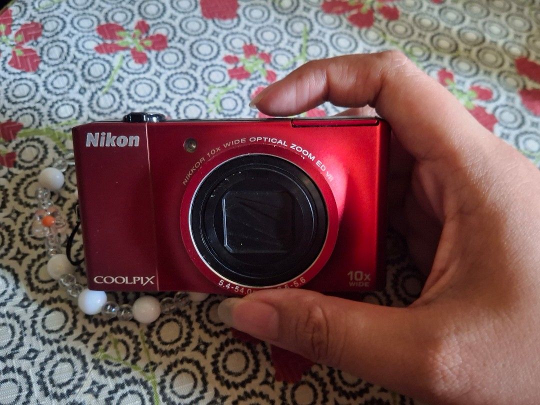 NIKON COOLPIX S8000 digicam (Category: Cameras) located in Bulacan. Submitted by yannaten (Listing ID 1467018109, Image 1). Description: nikon s8000 inclusion - 2 batteries - strap - crochet pouch sample pictures are included in this post po issues - dead pixel sa screen (output not affected) - mayroong "shaking" sa camera. hindi naman affected ang output kapag picture, pero visible ang "shaking" sa video. Can send sample vids po para makita yung