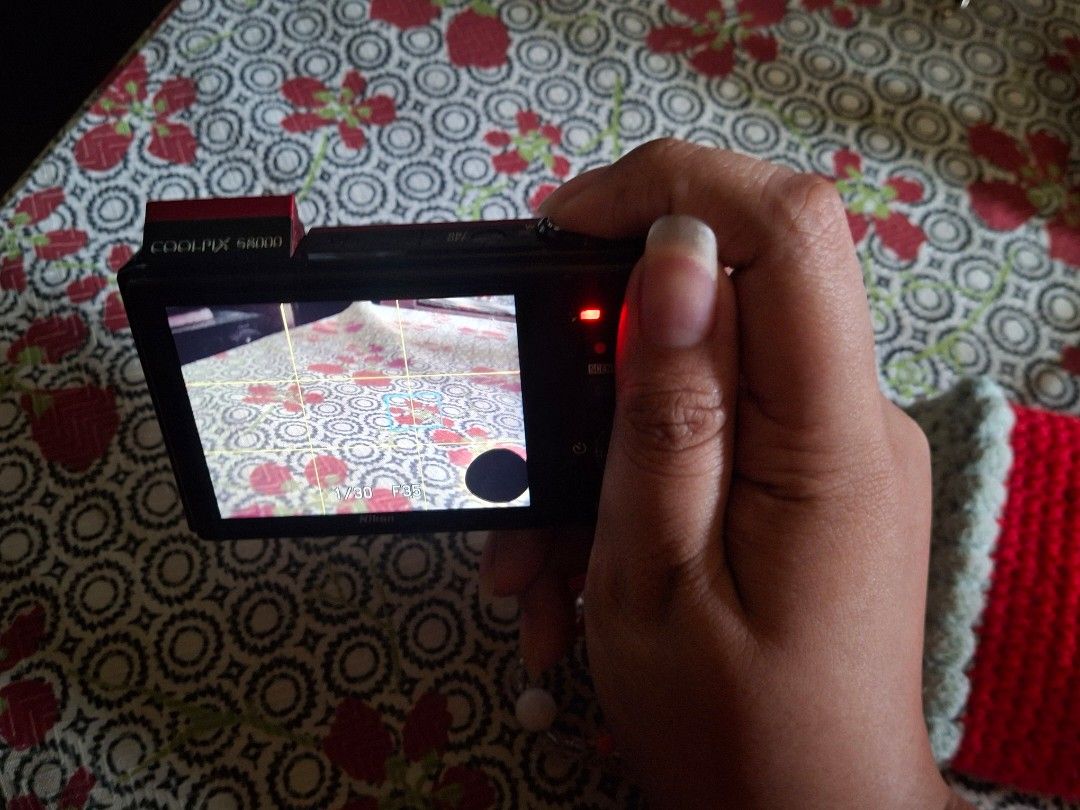 NIKON COOLPIX S8000 digicam (Category: Cameras) located in Bulacan. Submitted by yannaten (Listing ID 1467018109, Image 2). Description: nikon s8000 inclusion - 2 batteries - strap - crochet pouch sample pictures are included in this post po issues - dead pixel sa screen (output not affected) - mayroong "shaking" sa camera. hindi naman affected ang output kapag picture, pero visible ang "shaking" sa video. Can send sample vids po para makita yung