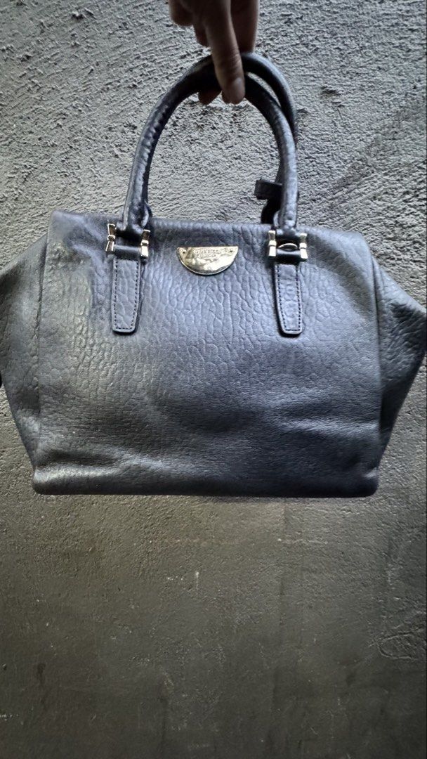 Nina Ricci Work Bag (Category: Cross-body Bags) located in Quezon City. Submitted by mhyloves21 (Listing ID 1467089308, Image 1). Description: Like New.