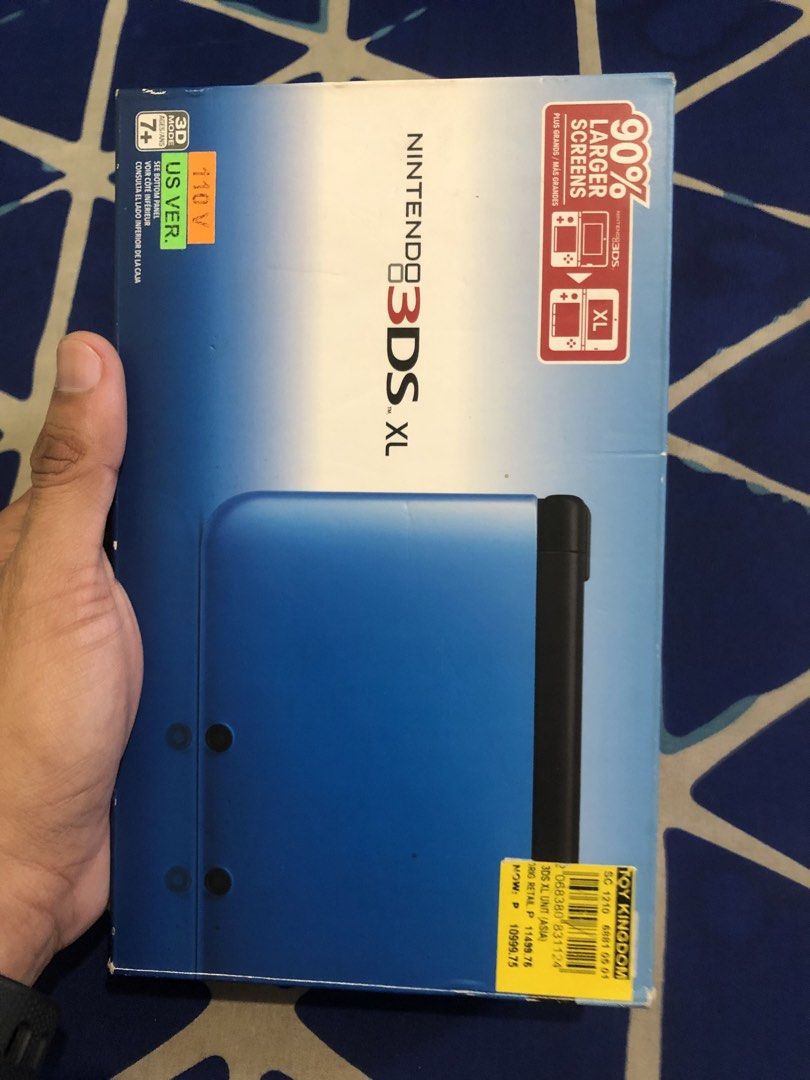 Nintendo 3DS XL black blue - BOX ONLY (Category: Cases & Covers) located in Quezon City. Submitted by markgolveo (Listing ID 1467010279, Image 1). Description: Nintendo 3DS XL black blue - BOX ONLY Signs of wears .