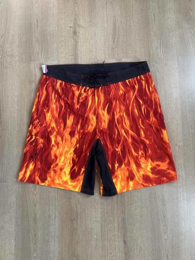 No Boundaries Board Shorts (Category: Swim Trunks & Board Shorts) located in Angeles City. Submitted by mark.happenss (Listing ID 1467076457, Image 2). Description: No Boundaries All-Over Flame Print Board Shorts Waist: 40 Length: 23.