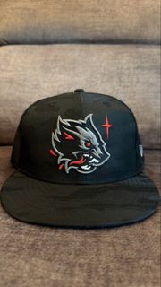 (Category: ) located in . Submitted by krwnstreetwear (Listing ID 1467026305, Image 1). Description: .
