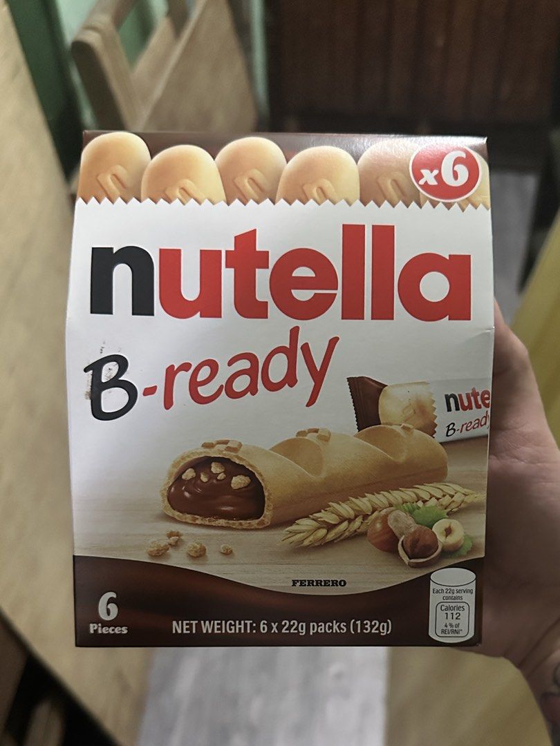 Nutella B-ready 6 pieces pack 132g (Category: Packaged & Instant Food) located in Manila. Submitted by edgiedge (Listing ID 1467054149, Image 2). Description: Nutella B-ready snack bars. Box contains 6 individually wrapped pieces, 132g total net weight. Expiry date reads 15 Feb 2027. ₱220.
