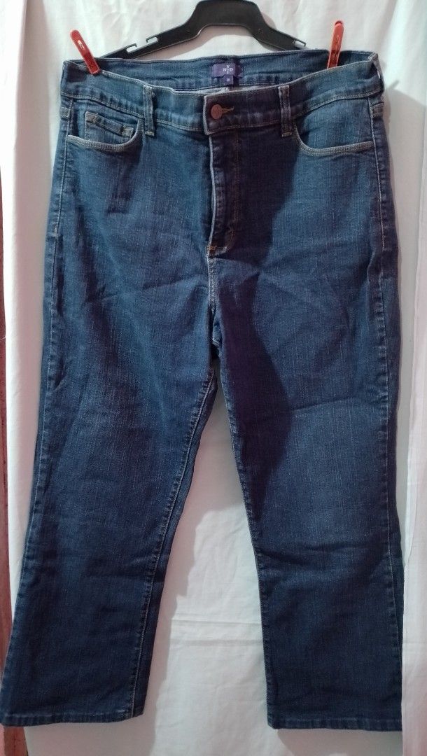 NYDJ Blue Bootcut Jeans (Category: Jeans) located in Manila. Submitted by nievesolanna (Listing ID 1467049134, Image 1). Description: waist: 35-36 inches length: 36 inches 400 PESOS LOC: SAMPALOC, MANILA.