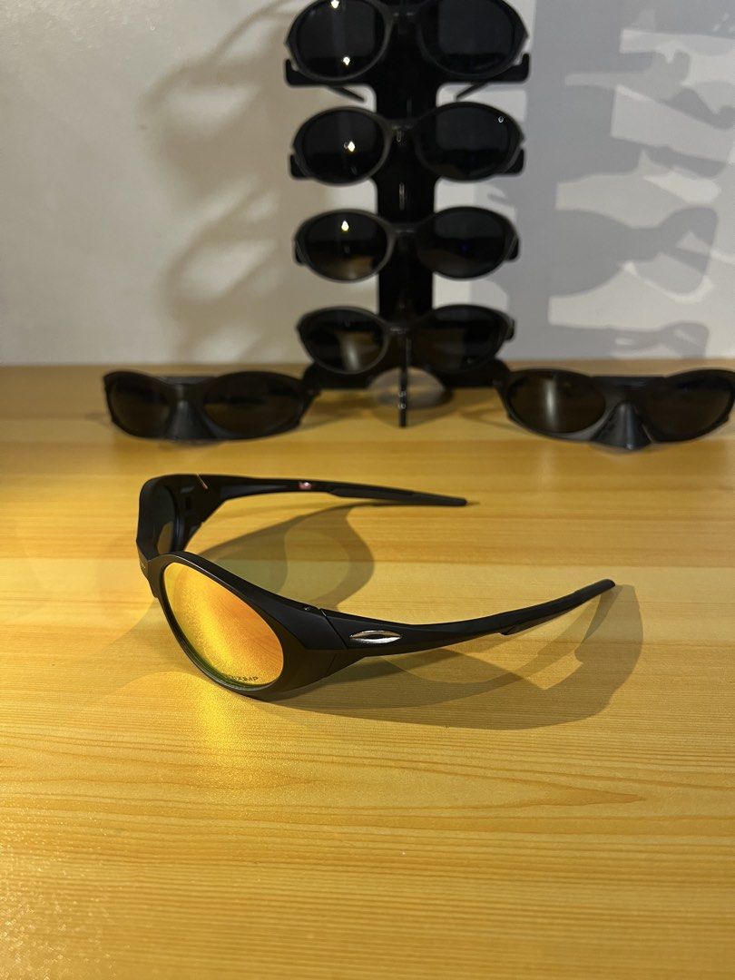 Oakley Eye Jacket (Category: Sunglasses & Eyewear) located in Manila. Submitted by vaultoptics (Listing ID 1467094459, Image 3). Description: Loc: Pasig City Can ship nationwide.