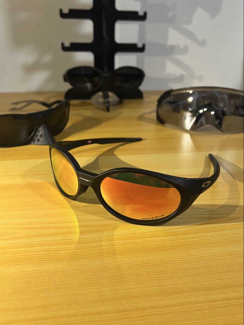Oakley Eye Jacket (Category: Sunglasses & Eyewear) located in Manila. Submitted by vaultoptics (Listing ID 1467094459, Image 1). Description: Loc: Pasig City Can ship nationwide.