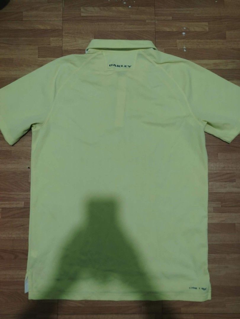 Oakley polo (Category: Tshirts & Polo Shirts ) located in Lal-Lo. Submitted by keenlion_7de5f3 (Listing ID 1467148762, Image 3). Description: -Dimes: 23w by 30L -Size:L to XL -negotiable -+sf -Payment first before ship -Mop:GCush -Ship by jnt.