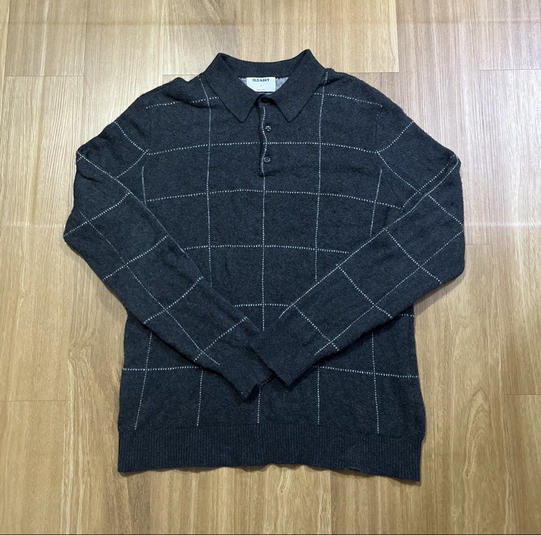 Old Navy Men's Gray Plaid (Category: Coats, Jackets and Outerwear) located in Porac. Submitted by macky.ron (Listing ID 1467158976, Image 1). Description: Length: 27.5 Width: 21 Condition: 8.5/10 Color rate: 8.5/10 Issue (s): None Complete Tags.