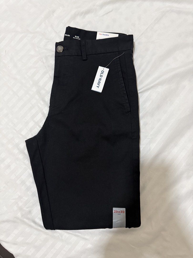 Old Navy Slim Fit Chino Pants (Category: Chinos) located in Makati City. Submitted by Praktikal (Listing ID 1467133145, Image 1). Description: Old Navy Slim Fit Pants Soft light texture Black Size 29/30 inches waist Length 39 inches Unused with tags, bought at 2,650 Not altered.