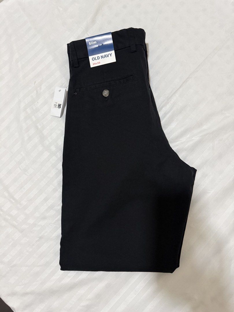 Old Navy Slim Fit Chino Pants (Category: Chinos) located in Makati City. Submitted by Praktikal (Listing ID 1467133145, Image 2). Description: Old Navy Slim Fit Pants Soft light texture Black Size 29/30 inches waist Length 39 inches Unused with tags, bought at 2,650 Not altered.