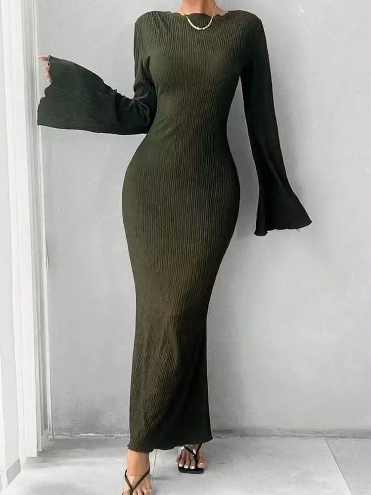 Olive dress maxi (Category: Dresses) located in Manila. Submitted by iamfashionistapage (Listing ID 1467144795, Image 1). Description: Xl on tag.with pouch. Good quality.