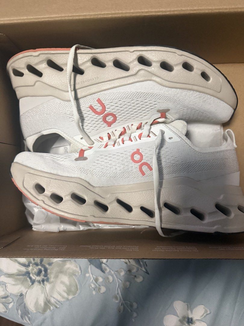 On Cloud Cloudsurfer Max 9US used (Category: Casual Shoes) located in Makati City. Submitted by iad920 (Listing ID 1467059941, Image 1). Description: Legit Used twice size 9US with online receipt Kamagong, Makati shipping: buyer.
