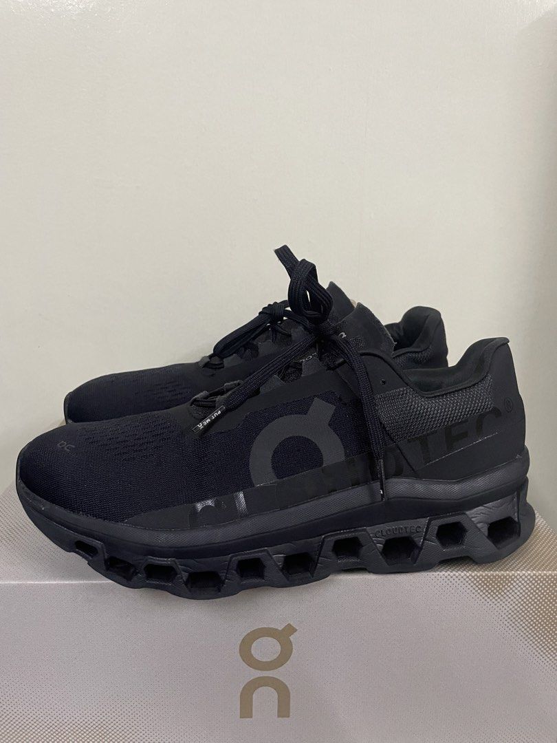 On Cloud Monster Triple Black US9.5 (Category: Sneakers) located in Quezon City. Submitted by drake0302 (Listing ID 1466990046, Image 1). Description: For sale: on cloud monster triple black US9.5 , no box , authentic.