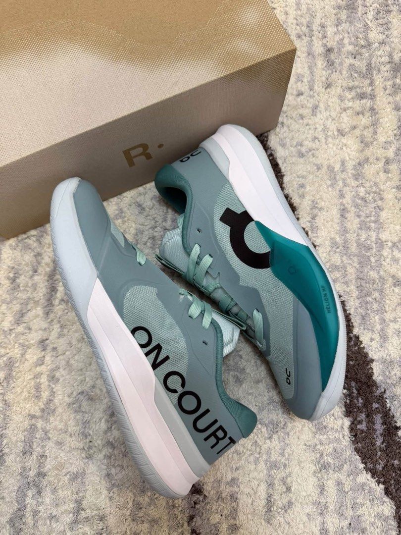 On the Roger Pro 3 (Category: Sneakers) located in Manila. Submitted by aiman_sole5 (Listing ID 1467150221, Image 3). Description: ₱2300 - with box included Available size: 36. 37. 38. 39. 40 41. 42. 43. 44. 45 📍Binondo, Manila - Lalamove available (same day delivery) - JNT shipping available .