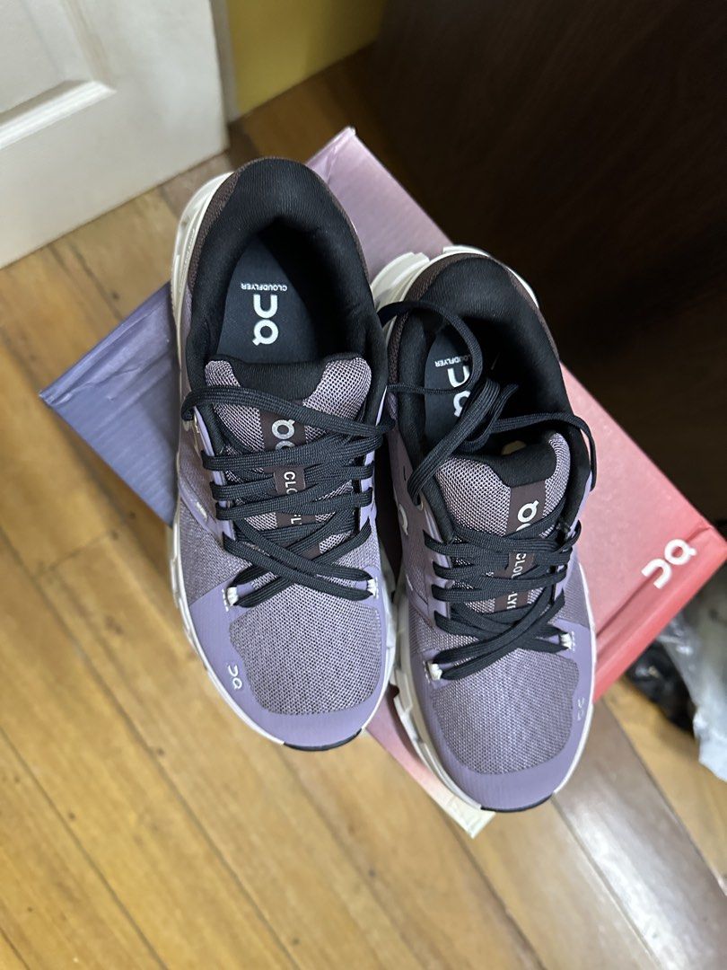 ON Womens Cloudflyer 4 Shark Pearl US 7 (Category: Sneakers) located in Manila. Submitted by declutteringlot (Listing ID 1466976404, Image 3). Description: Never worn With box.