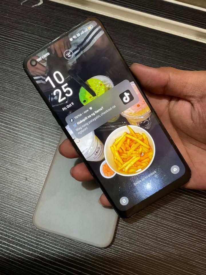 Oppo reno5 5g 🔥 (Category: OPPO) located in Caloocan City. Submitted by honestly255 (Listing ID 1467010856, Image 2). Description: .