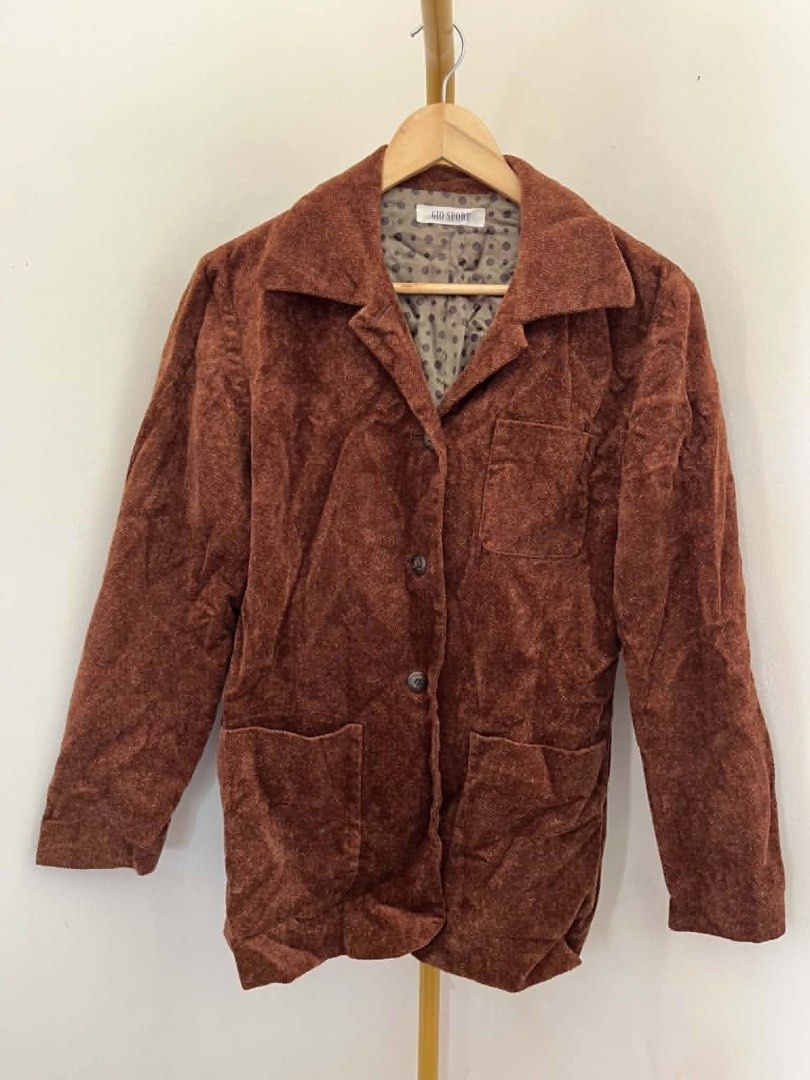 Orange Textured Blazer (Category: Coats, Jackets and Outerwear) located in Mexico. Submitted by studioleraph (Listing ID 1467080989, Image 1). Description: ‼️199 EACH ONLY 🩷 Measurements: Shoulder: 17 Chest: 20 Length: 28 Arm Hole: 18 🛍️ Perfect for your personal wardrobe or reseller business 🫶 👗 The actual item being sold is the original garment shown in the product photos. Small differences in fit, drape, color, texture, or details may occu