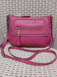 (Category: ) located in . Submitted by jecelstylebags (Listing ID 1467141600, Image 1). Description: .