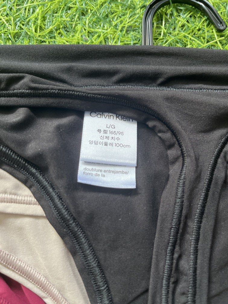 Original calvin klein underwear from U.S (Category: Undergarments & Loungewear) located in Manila. Submitted by ty_imported_goods (Listing ID 1467000117, Image 3). Description: 3’s for 1,200 From U.S.A Original Size: Large.