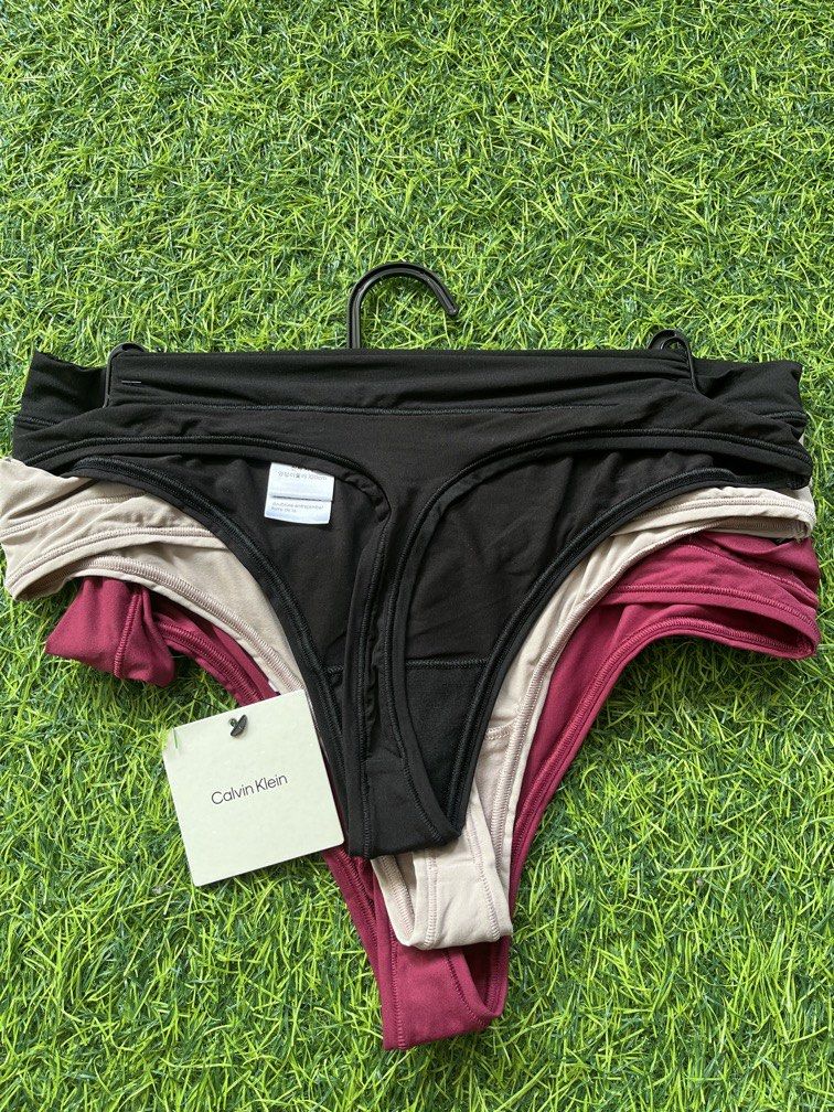 Original calvin klein underwear from U.S (Category: Undergarments & Loungewear) located in Manila. Submitted by ty_imported_goods (Listing ID 1467000117, Image 2). Description: 3’s for 1,200 From U.S.A Original Size: Large.